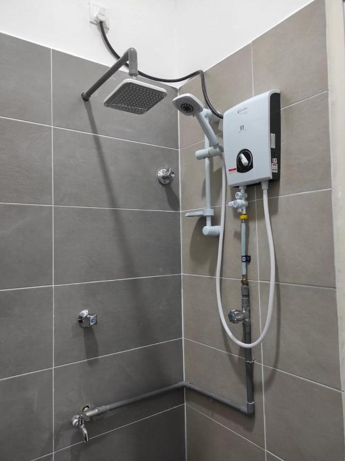 Bb D'Velodrom Homestay Дунгун Экстерьер фото