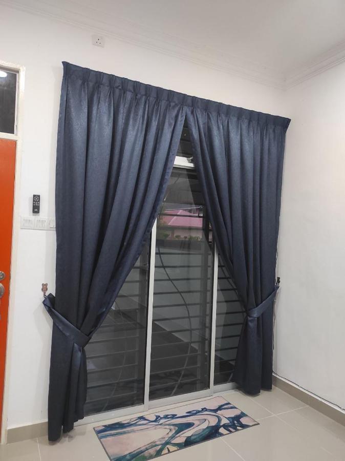 Bb D'Velodrom Homestay Дунгун Экстерьер фото